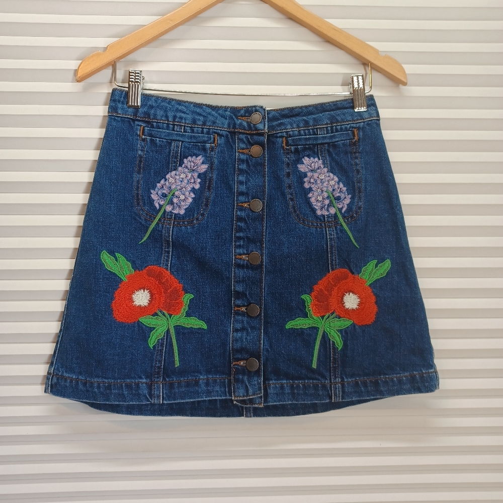 Top Shop Floral Embroidered Denim Skirt Size-6